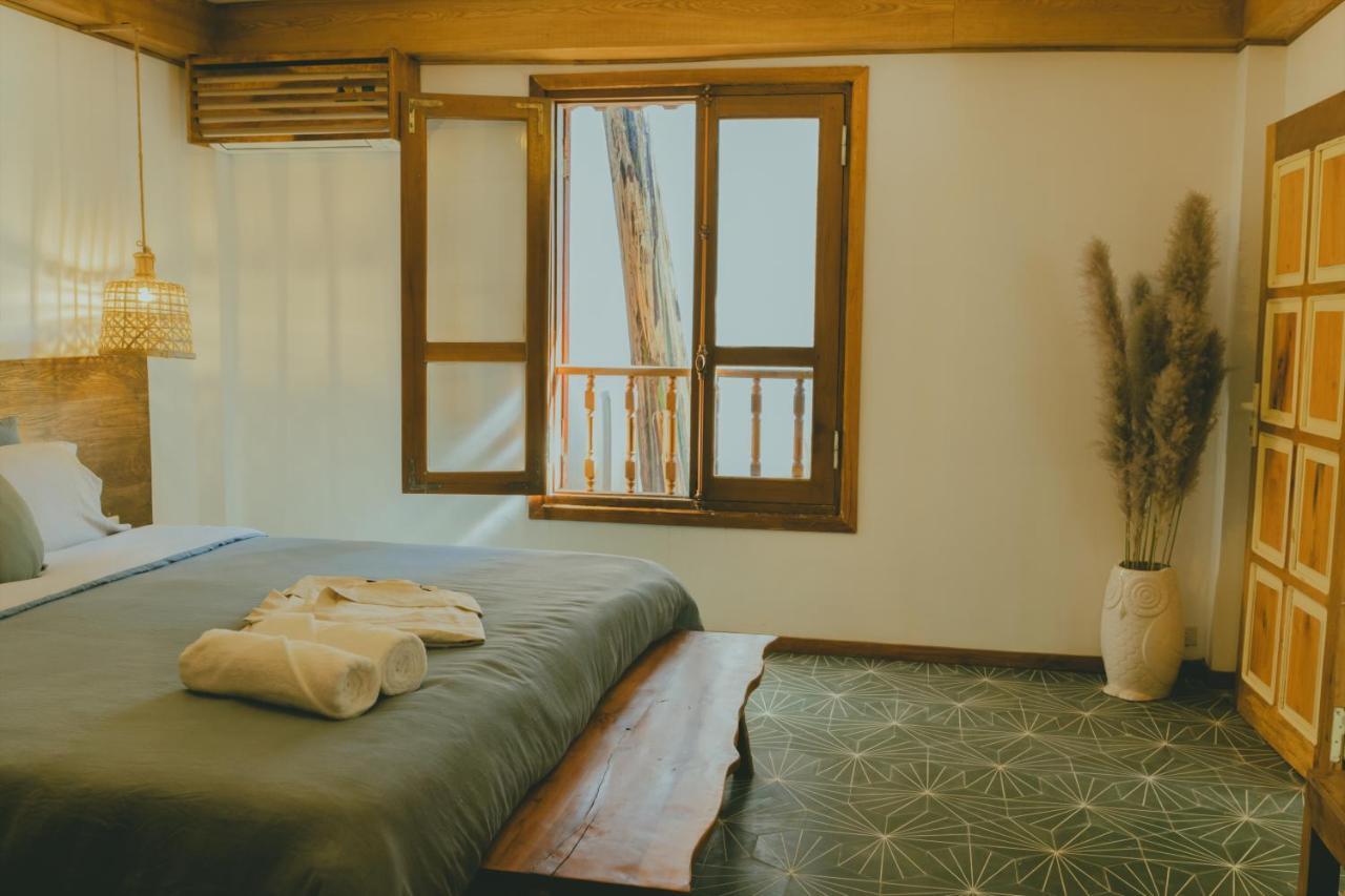 The Wooden Gate Hotel Xuan Son Luaran gambar