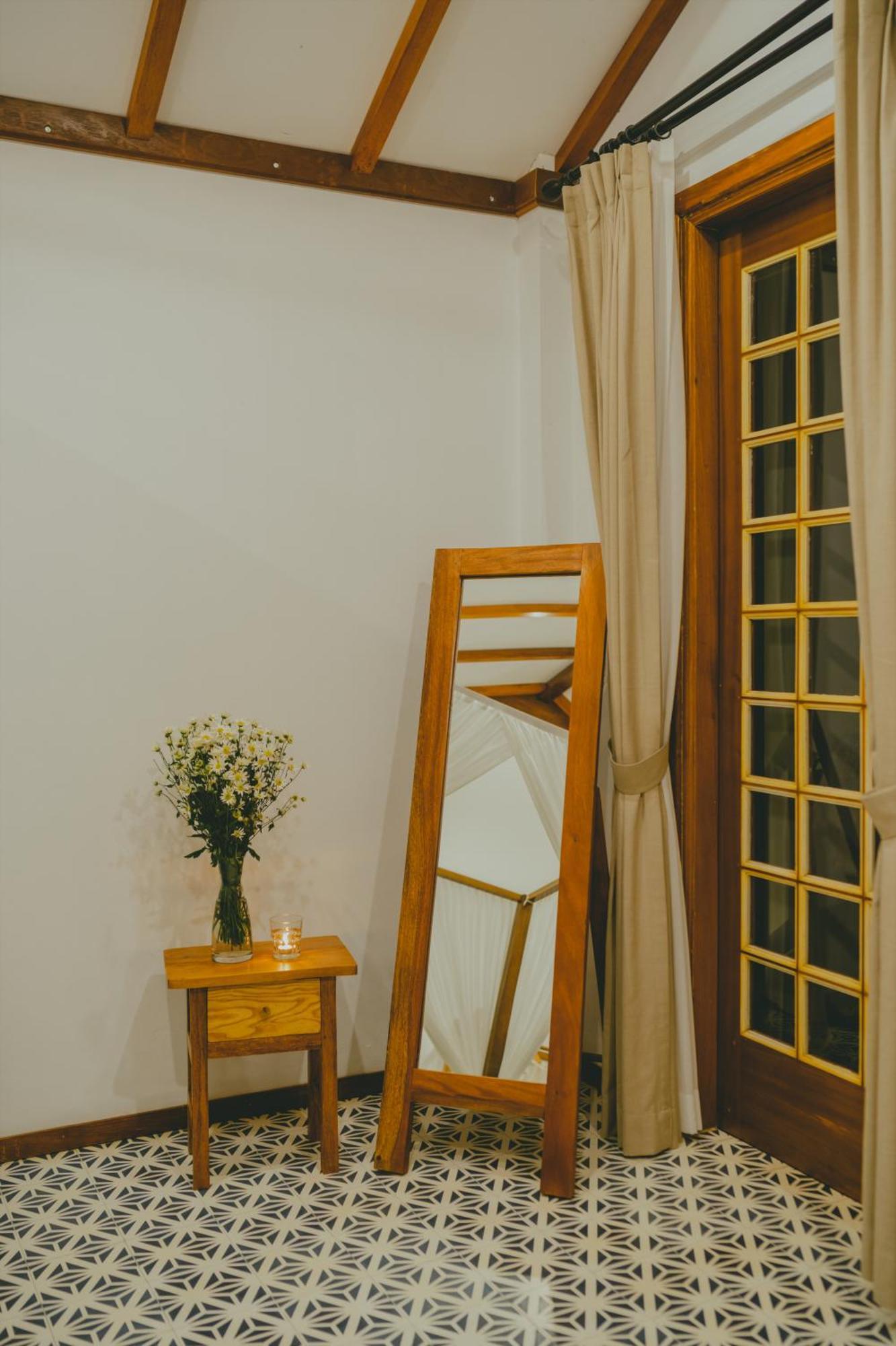 The Wooden Gate Hotel Xuan Son Luaran gambar